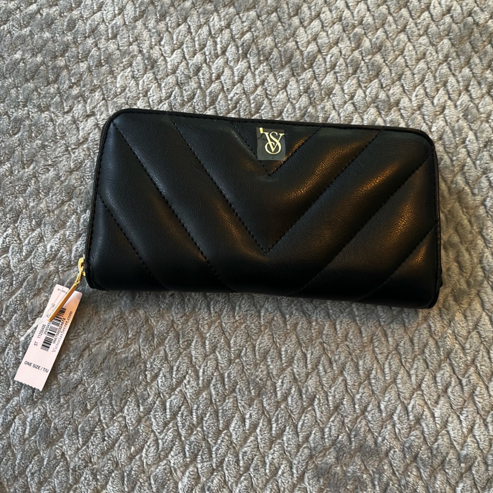 Victoria’s secret Large Wallet with Zip